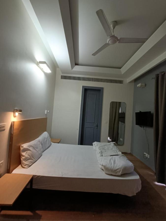 Fabhotel Sky Land Delhi  Exterior foto